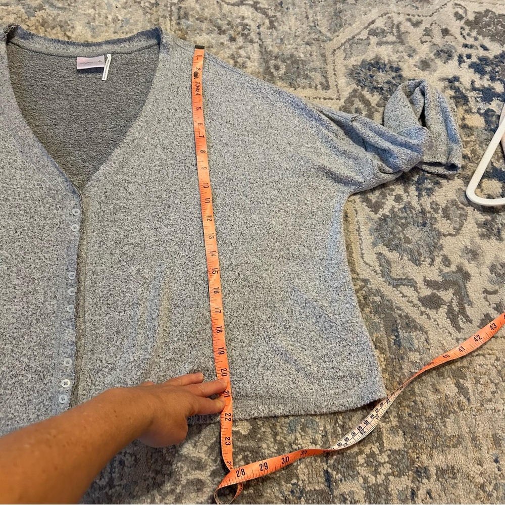 Urban Outfitters Out From Under Women’s Large L Gray Grey Cardigan Sweater - Picture 3 of 8